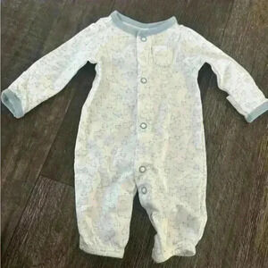 Carters sleep and play.